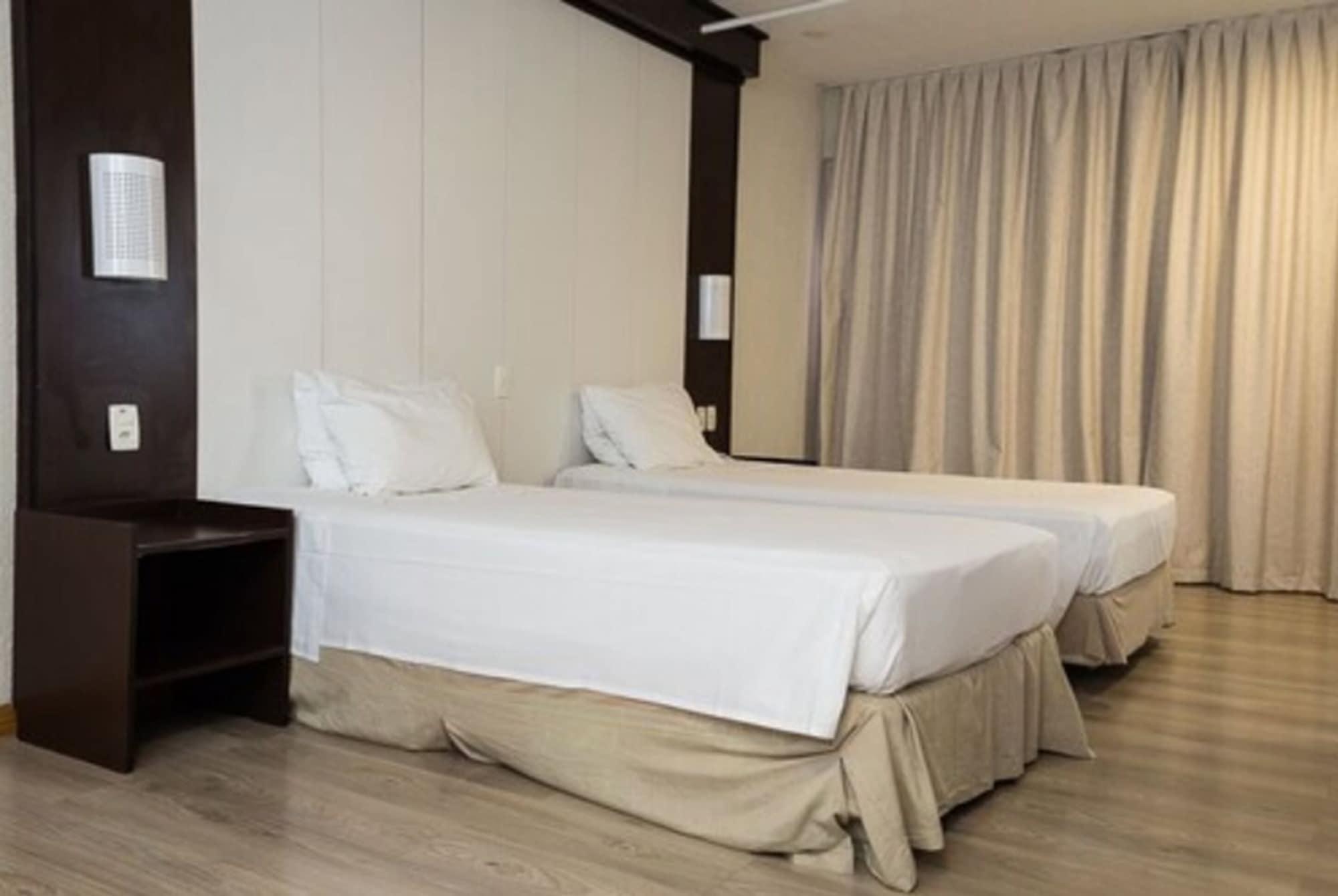 Hotel Master Express Moinhos de Vento Porto Alegre Exterior foto